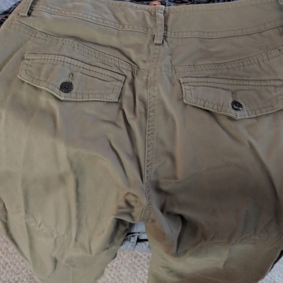 Capri pants - Picture 3 of 3